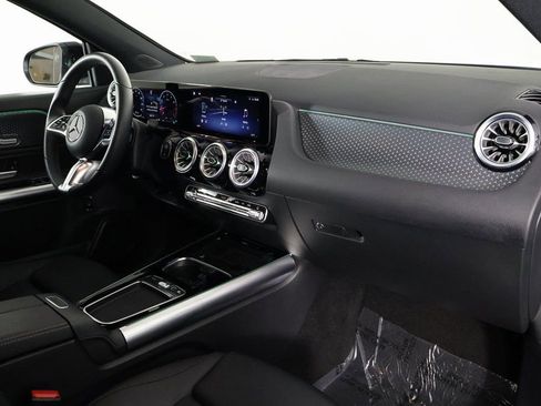 Certified 2025 Mercedes-Benz GLA 250 image 9