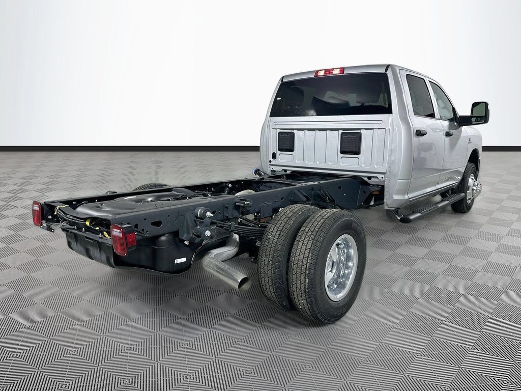 New 2026 RAM 3500 Tradesman w/ Chrome Appearance Group A AWD/4WD image 4