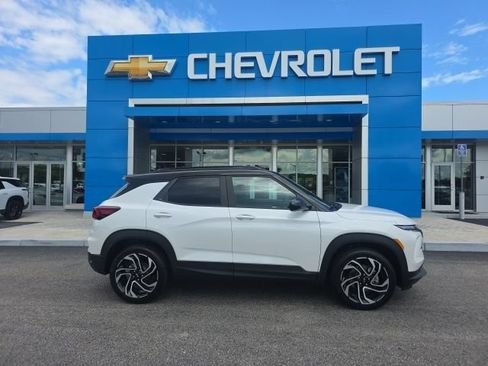 New 2026 Chevrolet TrailBlazer RS w/ Convenience Package AWD/4WD image 2