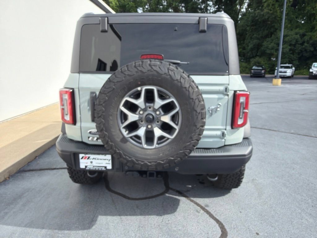 Used 2024 Ford Bronco Badlands AWD/4WD image 7