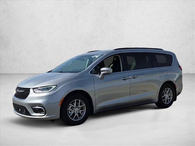 Used 2021 Chrysler Pacifica Touring w/ Cold Weather Group FWD image 4