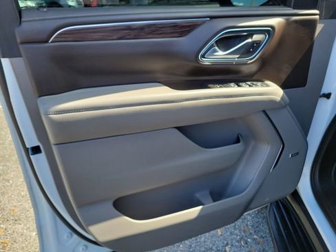 Certified 2022 Chevrolet Suburban LT w/ Luxury Package image 24