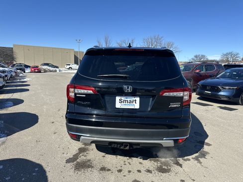 Used 2020 Honda Pilot Touring image 9