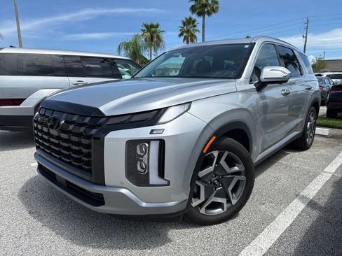 Used 2024 Hyundai Palisade Limited AWD/4WD image 3