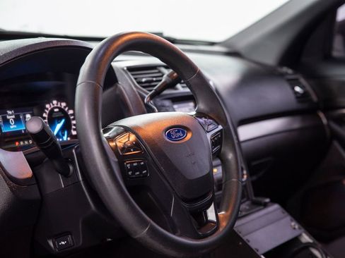 Used 2017 Ford Explorer 4WD Police Interceptor w/ Ultimate Wiring Package image 18