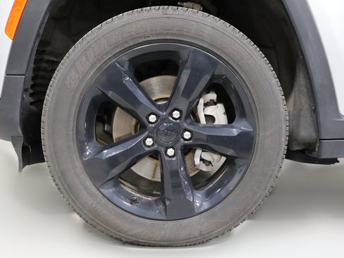 Used 2025 Jeep Grand Cherokee L Altitude image 28