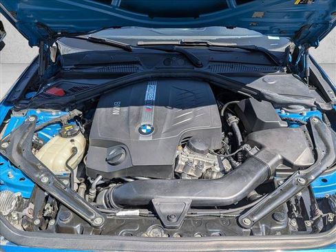 Used 2018 BMW M2 RWD image 22