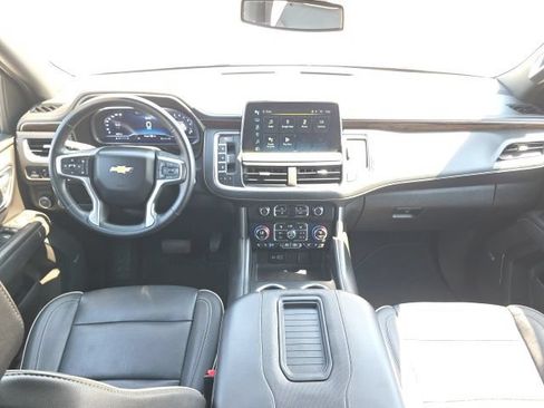 Used 2023 Chevrolet Suburban Premier RWD image 14
