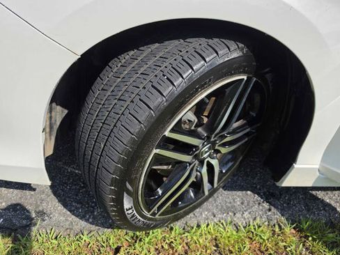 Used 2016 Honda Accord Sport image 9