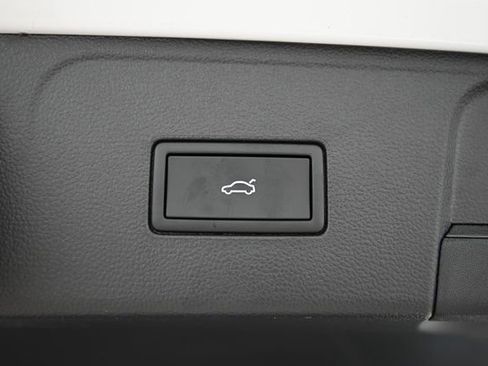 New 2026 Volkswagen Atlas SE image 22