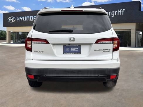Used 2022 Honda Pilot Black Edition image 9