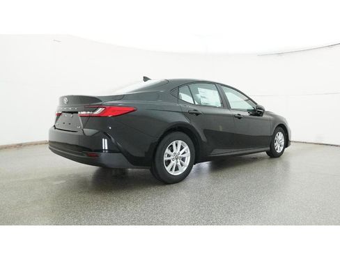 New 2026 Toyota Camry LE image 25