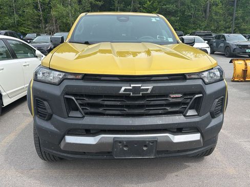 Used 2023 Chevrolet Colorado Trail Boss w/ Advanced Trailering Package AWD/4WD image 2