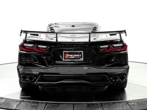 Used 2021 Chevrolet Corvette Stingray Premium Cpe w/ Engine Appearance Package RWD image 11