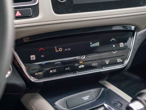 Used 2022 Honda HR-V EX image 18