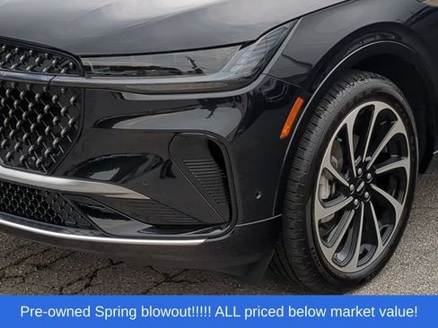 Used 2024 Lincoln Nautilus Black Label AWD/4WD image 17