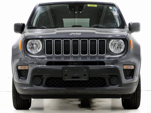 Certified 2023 Jeep Renegade Latitude image 2