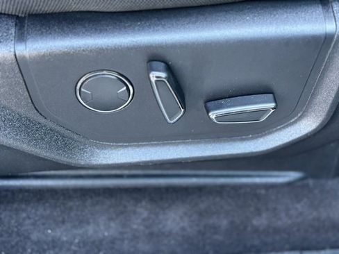 Used 2018 Ford F150 XLT w/ Equipment Group 302A Luxury image 40