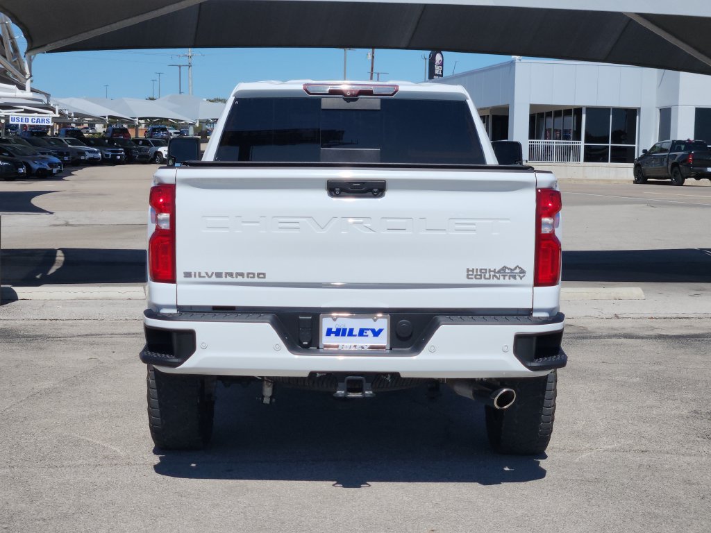 Used 2020 Chevrolet Silverado 2500 High Country w/ Technology Package AWD/4WD image 6