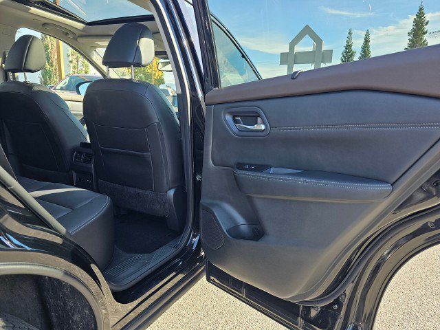 Certified 2023 Nissan Rogue SL w/ SL Premium Package AWD/4WD image 15