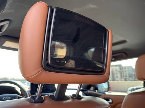 Used 2023 INFINITI QX80 Sensory w/ All-Season Package image 29