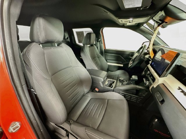 Certified 2024 Toyota Tacoma TRD Sport AWD/4WD image 34