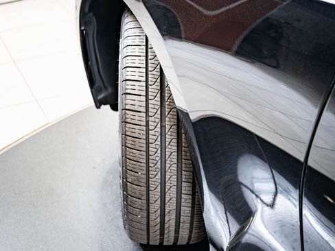 Used 2024 BMW 330i xDrive Sedan w/ Premium Package image 38