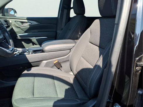 Used 2024 Chevrolet Traverse LT w/ Midnight/Sport Edition FWD image 10