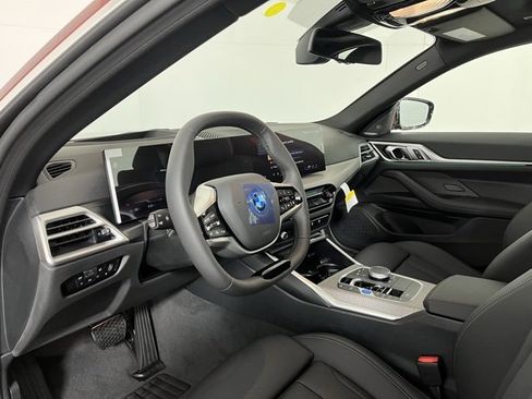 Used 2025 BMW i4 xDrive40i w/ Premium Package image 9