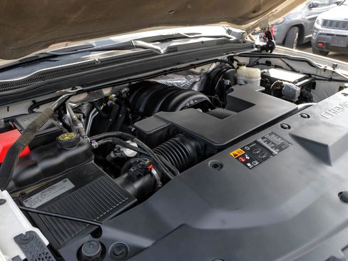 Used 2015 Chevrolet Suburban LTZ image 63