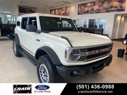 New 2026 Ford Bronco Outer Banks w/ Sasquatch Package image 1