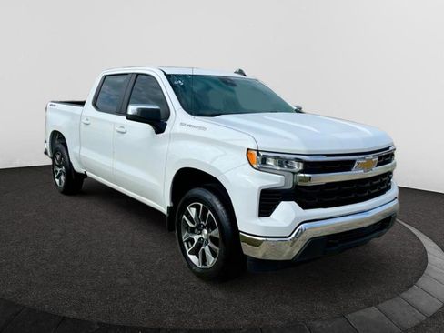 Used 2023 Chevrolet Silverado 1500 LT image 3
