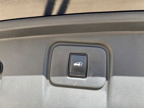 Used 2024 Nissan Murano SL image 21