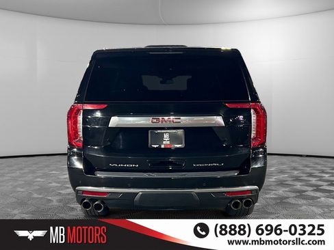 Used 2023 GMC Yukon XL Denali image 4