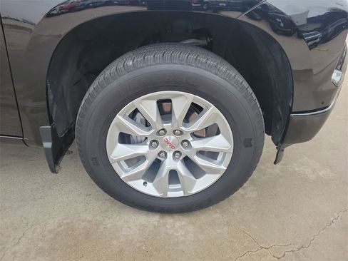 Used 2024 Chevrolet Silverado 1500 Custom image 10
