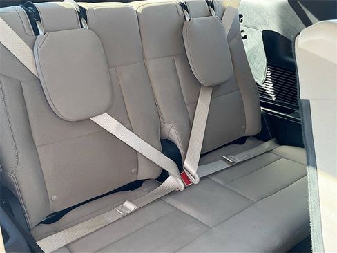 Used 2021 Ford Explorer XLT w/ Class III Trailer Tow Package image 28