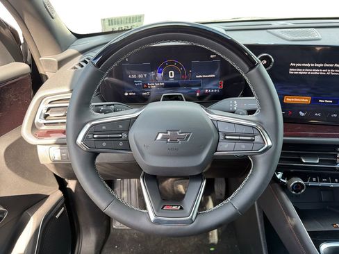 New 2026 Chevrolet Traverse Z71 w/ Enhanced Driving Package AWD/4WD image 12