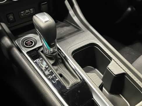 Certified 2025 Nissan Sentra SV image 13