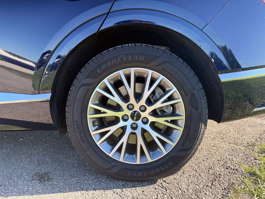 Used 2025 Genesis GV80 2.5T Standard AWD/4WD image 16
