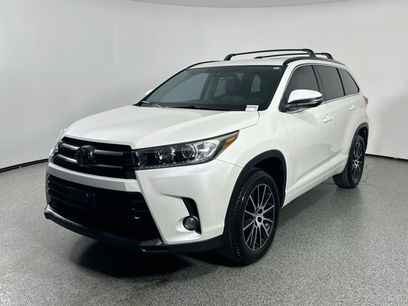 Used 2018 Toyota Highlander SE