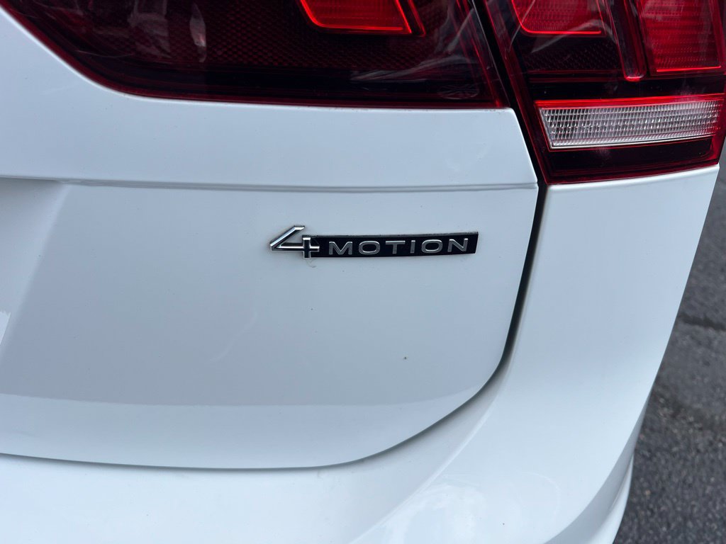 Used 2022 Volkswagen Tiguan SE AWD/4WD image 22