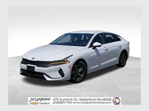 Used 2021 Kia K5 LX FWD image 1