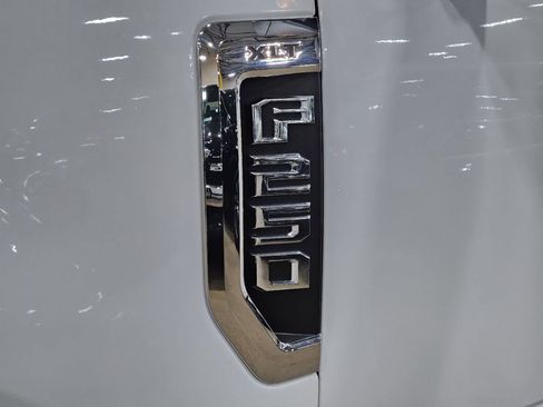 Used 2022 Ford F250 XLT image 25