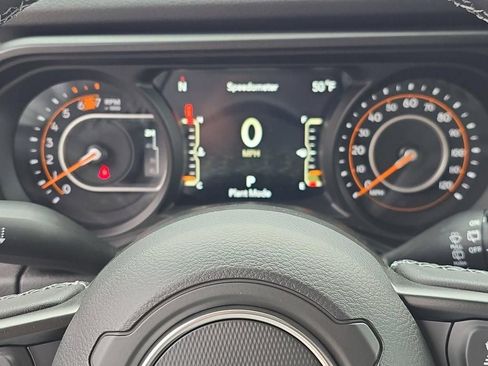 New 2026 Jeep Wrangler Unlimited Sport w/ Dual Top Group AWD/4WD image 22