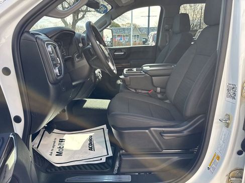 Used 2023 GMC Sierra 2500 SLE image 13