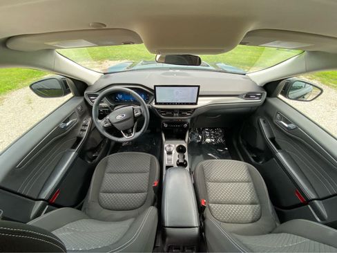 Used 2023 Ford Escape Active w/ Tech Pack #2 FWD image 18