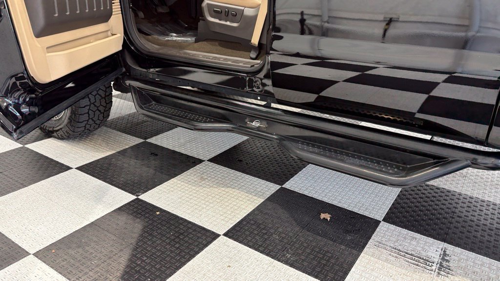 Used 2016 Ford F350 Lariat w/ Lariat Ultimate Package AWD/4WD image 31