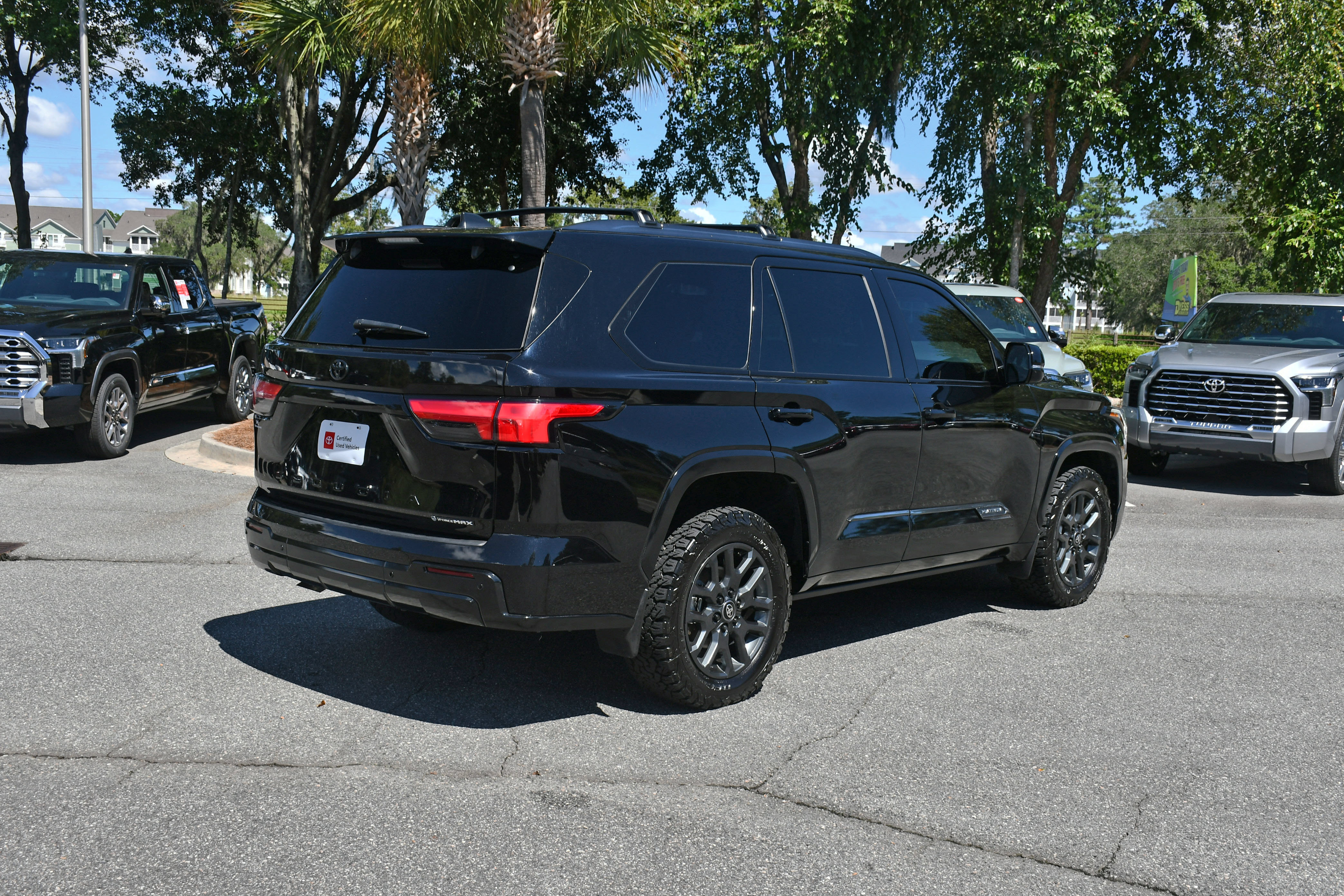 Certified 2025 Toyota Sequoia Platinum AWD/4WD image 4