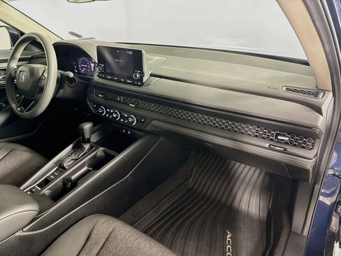Certified 2023 Honda Accord EX image 36