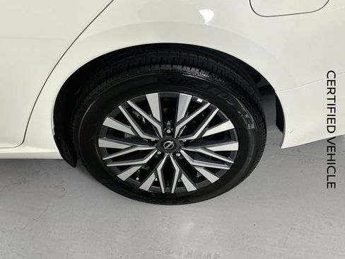 Certified 2025 Nissan Altima 2.5 SV AWD/4WD image 29